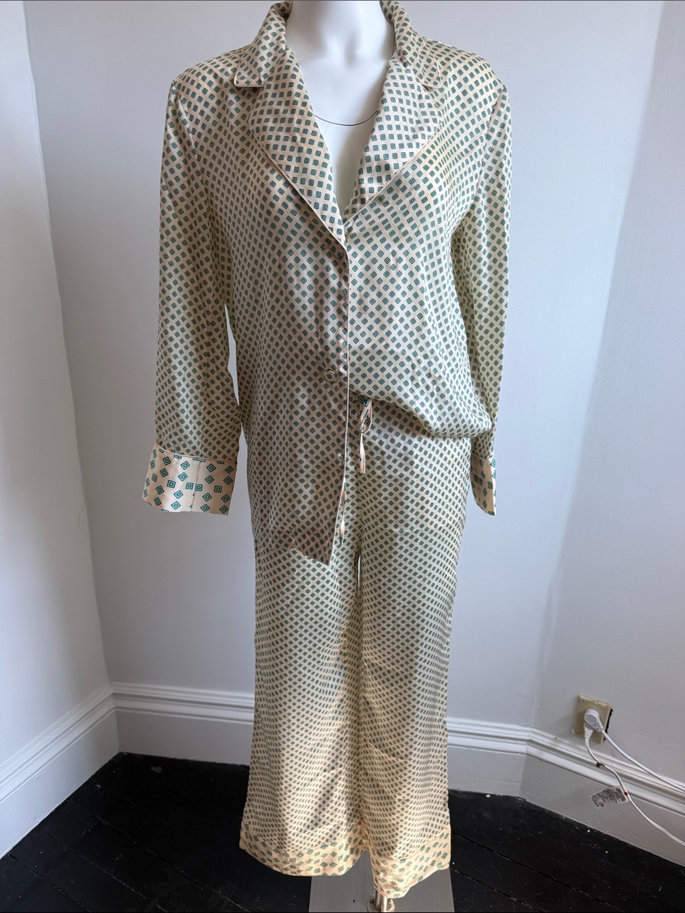 Zara Cream and Teal Diamond-Print Kids Pajama Set